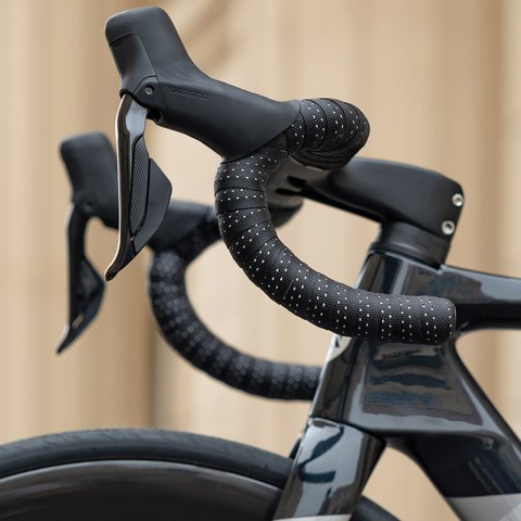 Owijka na kierownicę rowerową z pianki EVA wzór Shark - czarna