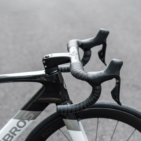 Owijka na kierownicę rowerową z pianki EVA wzór Power - czarna