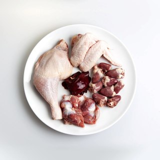 3Coty CHICKEN with hearts for Adult cats 80g
