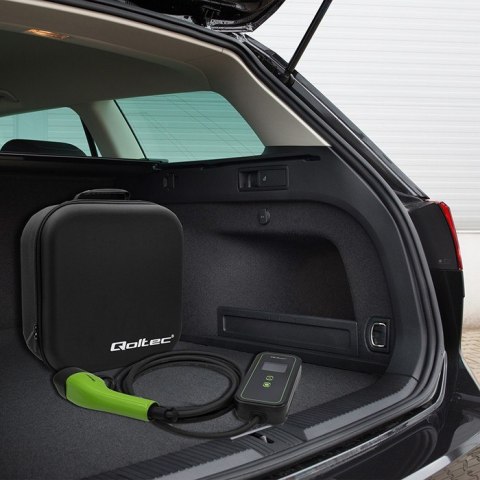 Mobilna ładowarka do samochodu EV z regulacją 2w1 Typ2 | 3.5kW | 230V | WiFi | LCD | Przenona | Wallbox | 5m Qoltec