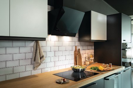 Okap kominowy GORENJE WHI6SYB 60 cm | sterowanie dotykowe | LED | czarny
