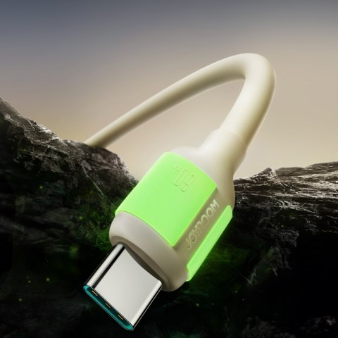 Kabel przewód USB-C - USB-C z fluorescencyjną końcówką 60W 2m - beżowy JOYROOM