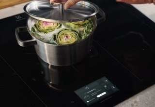 Płyta indukcyjna Electrolux EIS62453IZ SaphirMatt 60 cm | SenseBoil | PowerBoost | timer | czarny mat | bezramkowa