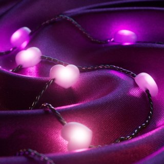 Twinkly Candies - 200 Lampki w kształcie serc RGB LEDs, zielony przewód, USB-C (OUTLET)