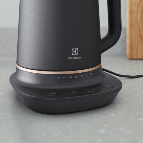 Czajnik bezprzewodowy Explore 7 E7K1-6BP Electrolux